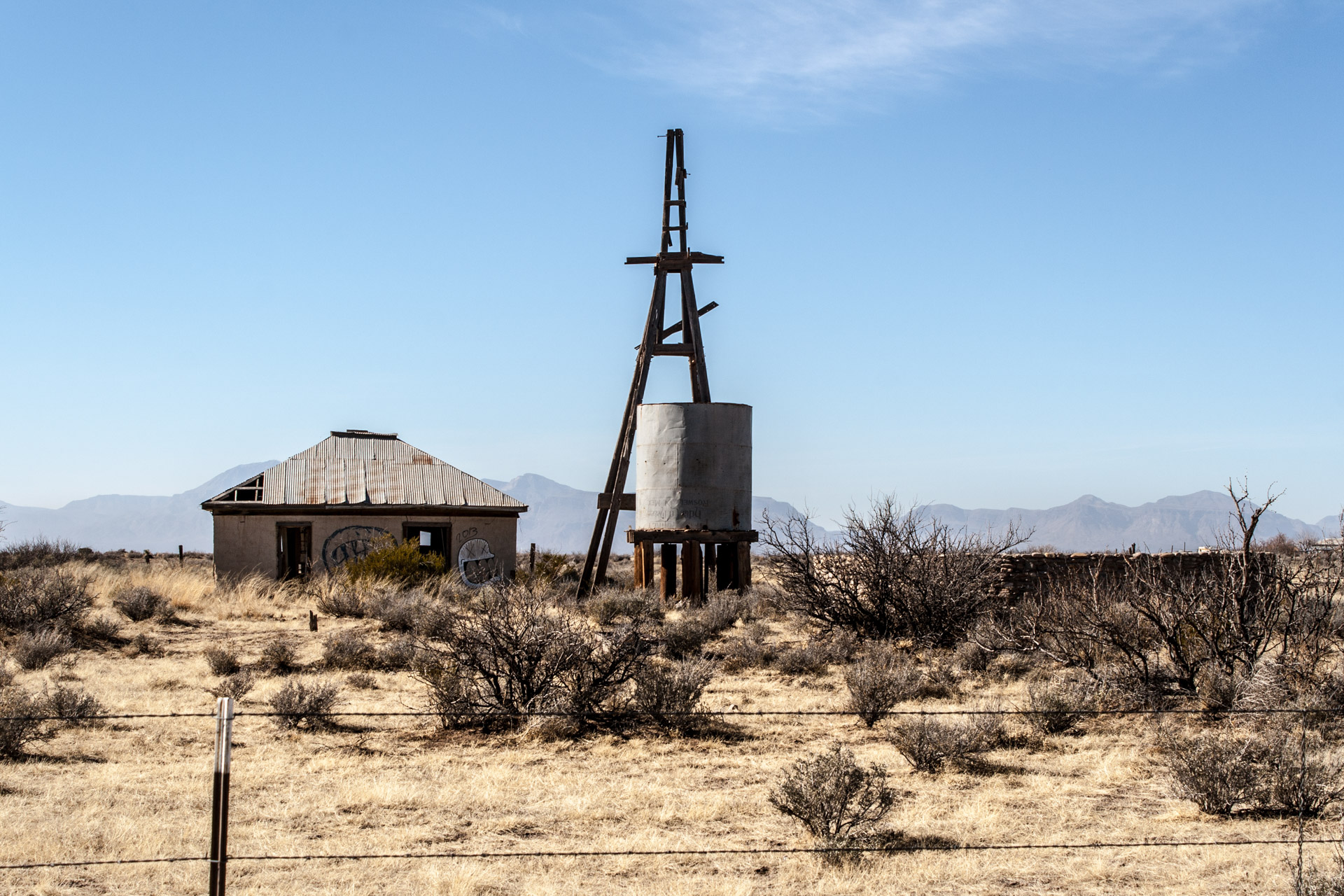 Tularosa, New Mexico - A Desert House With An Extra Large Well