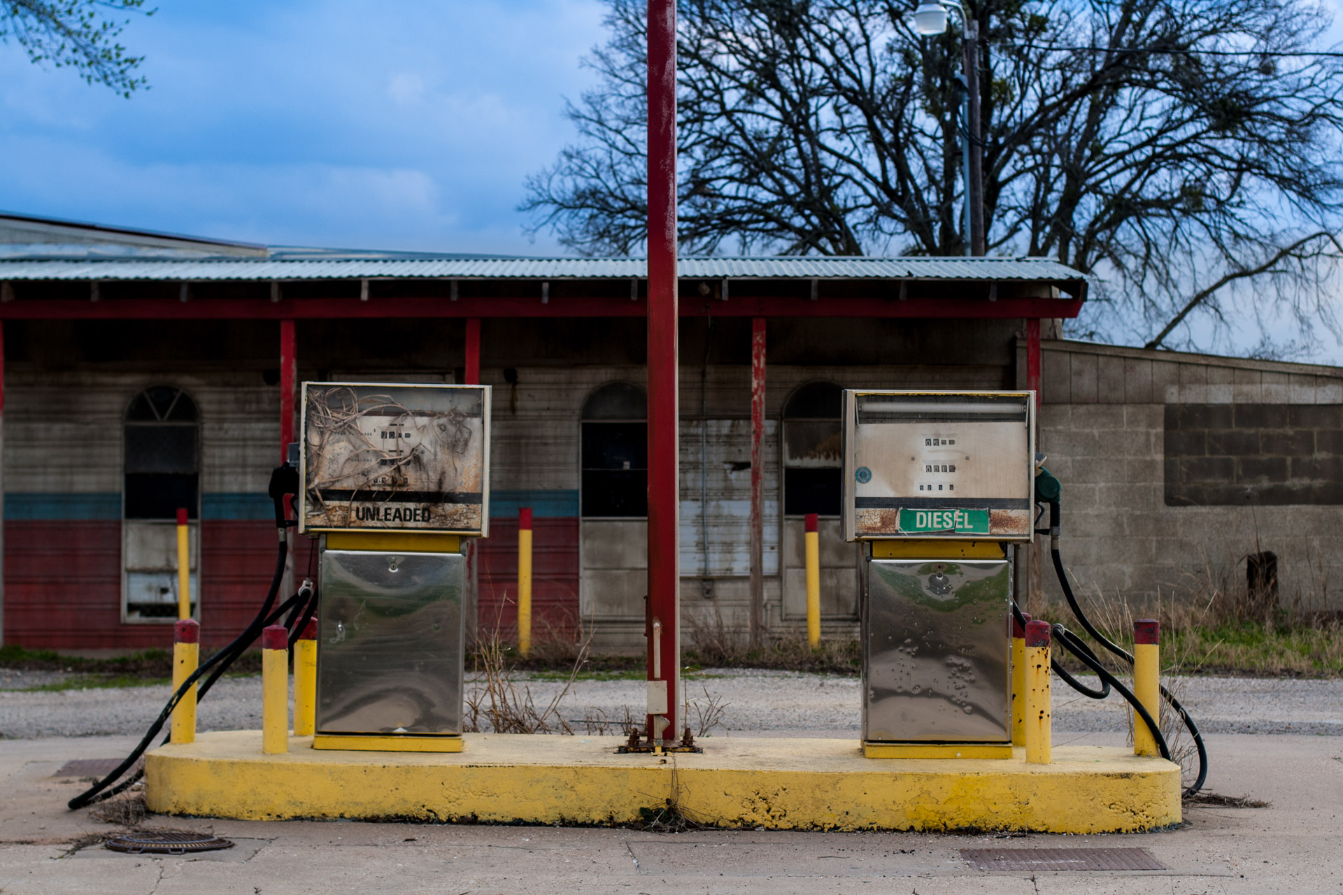 Elgin, Texas - BBQ And Gas Station (front pumps)