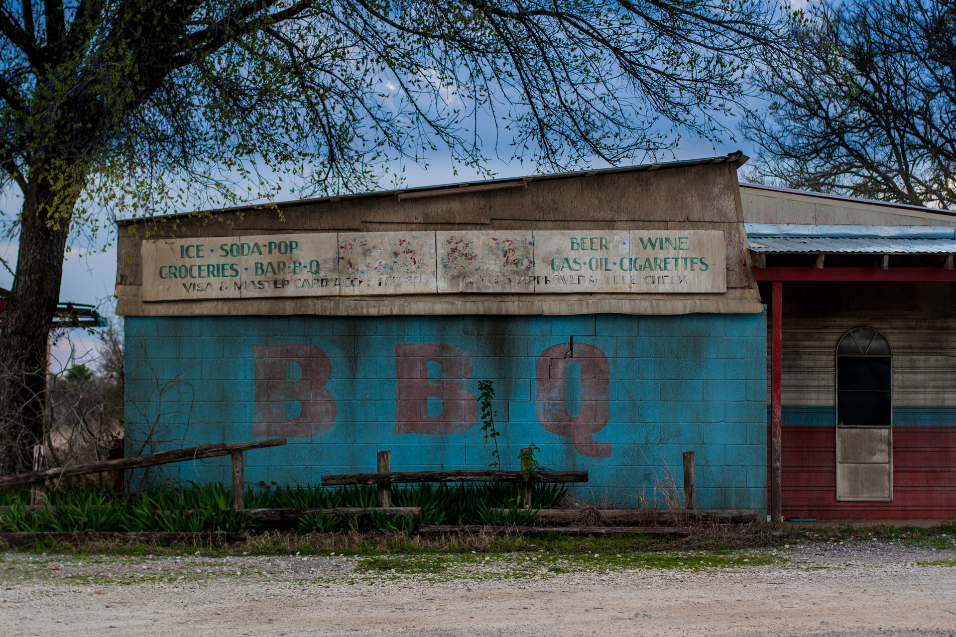 Elgin, Texas - BBQ And Gas Station (front sign)