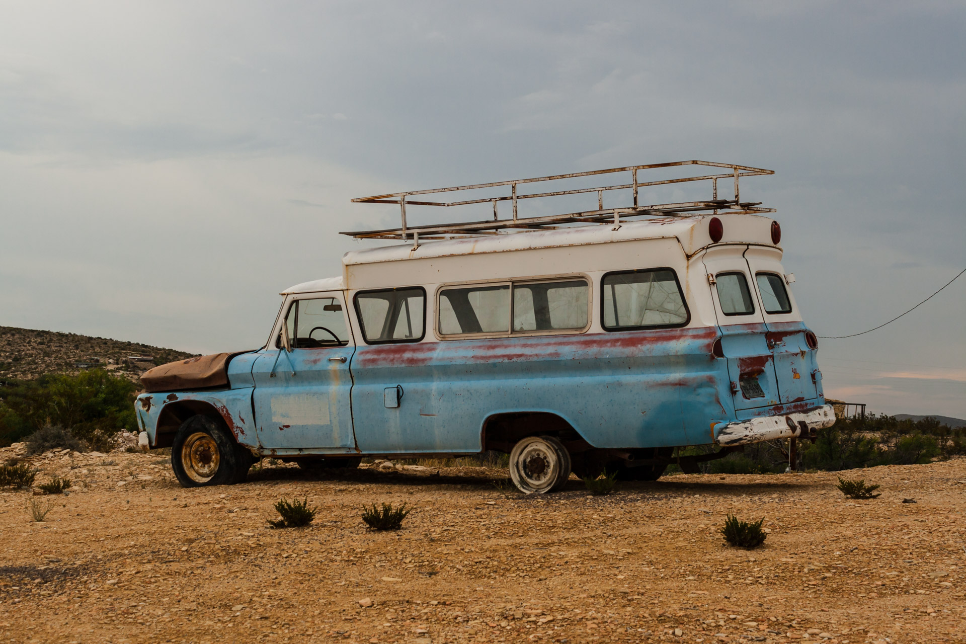Desert Mystery Truck (side angle)
