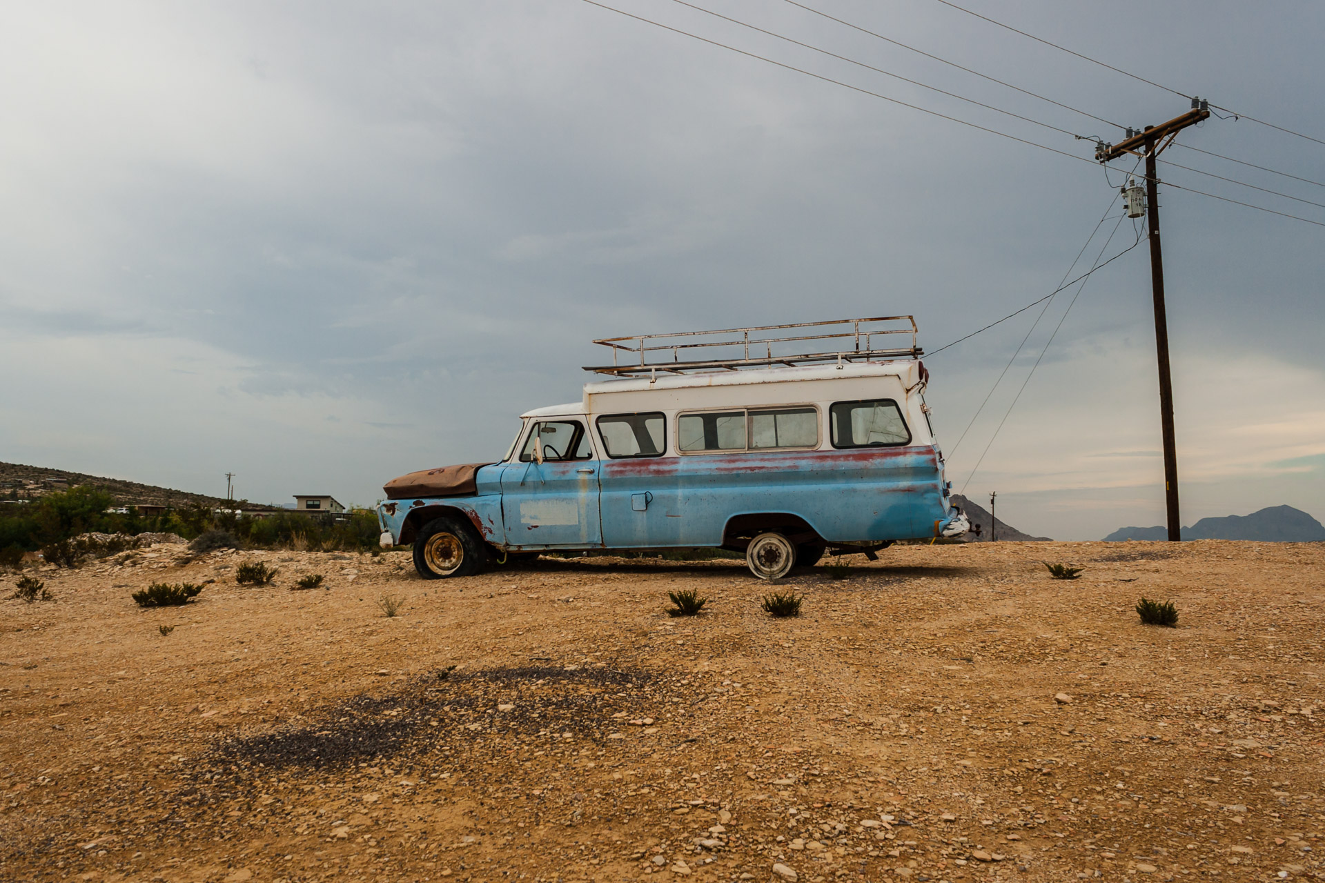 Desert Mystery Truck (side far)