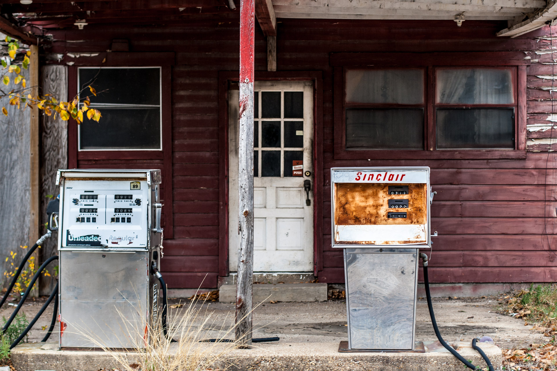 Kosse, Texas - Old Gas Pumps Gas Station (front close)