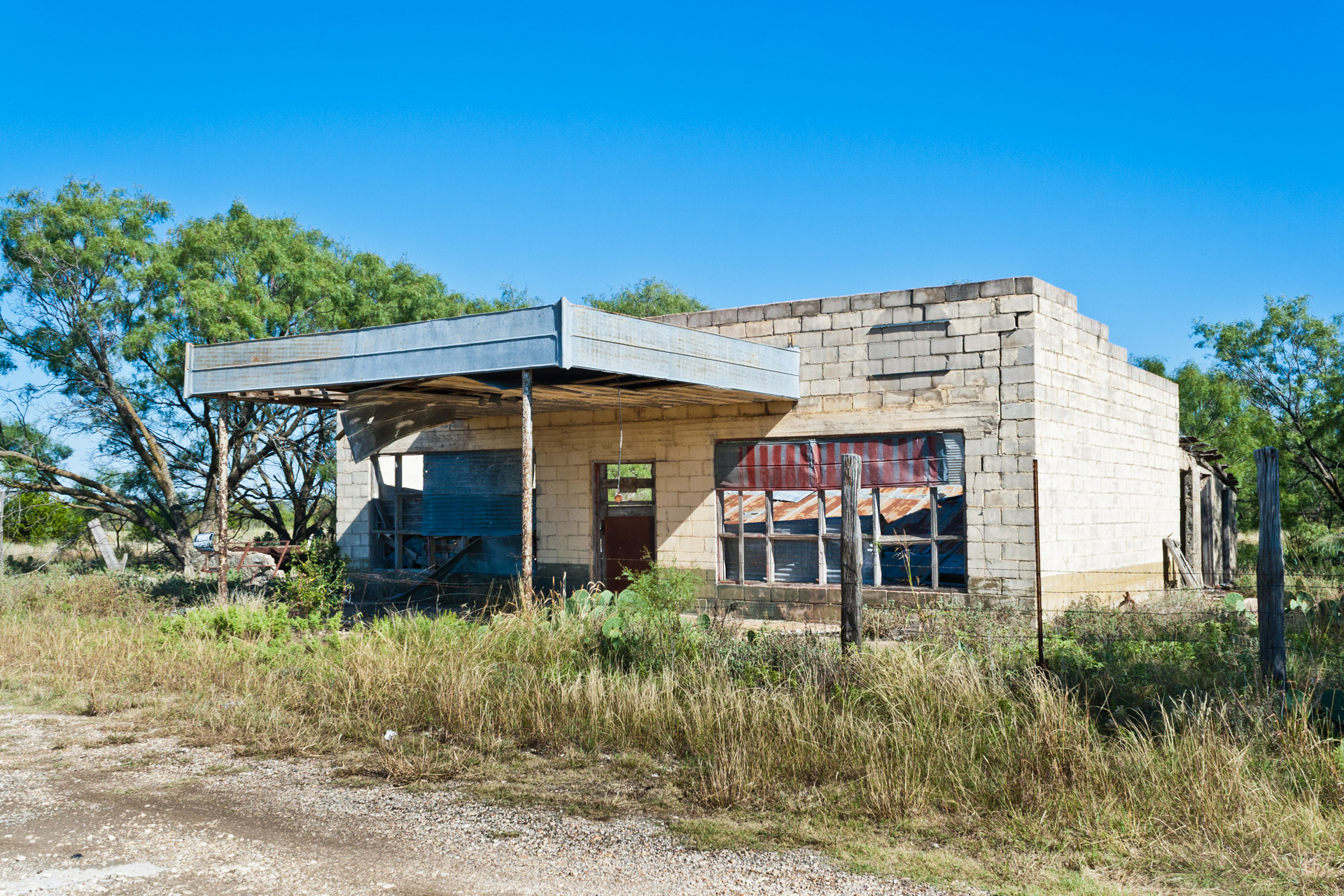 Talpa, Texas - The Falling Tin Store