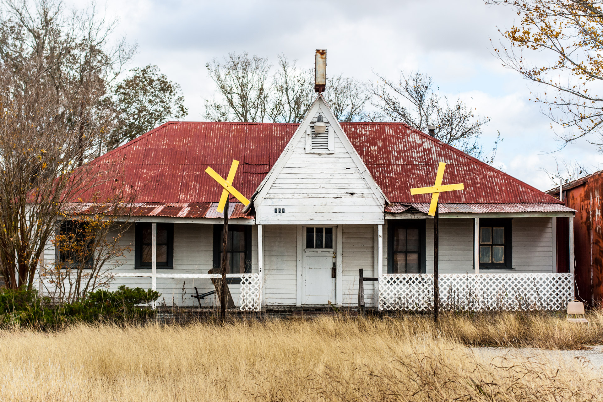 Smithville, Texas - A Railroad Themed Restaurant (front close)