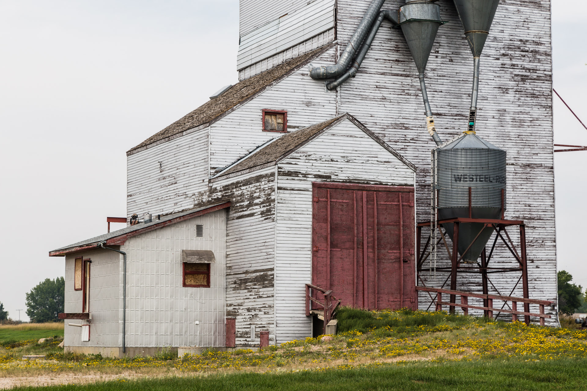 Grain Elevator In Town (bottom close)